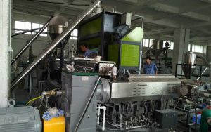 800kg/h PE填料母粒造粒生产线 中国