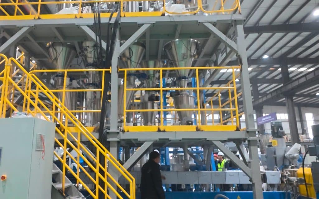 PP/PE 基填充母粒 + 75% 碳酸钙 (CaCO3) 生产线 阿根廷案例